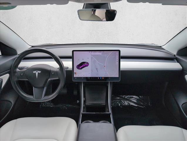 Used 2018 Tesla Model 3 Long Range image 19