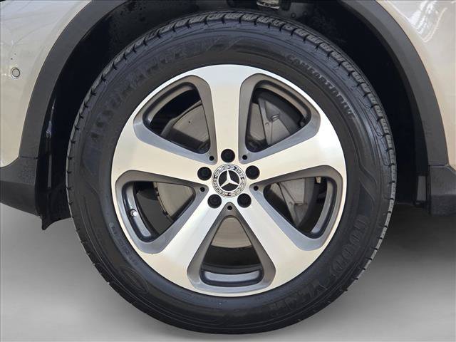Used 2019 Mercedes-Benz GLC 300 4MATIC Coupe image 9