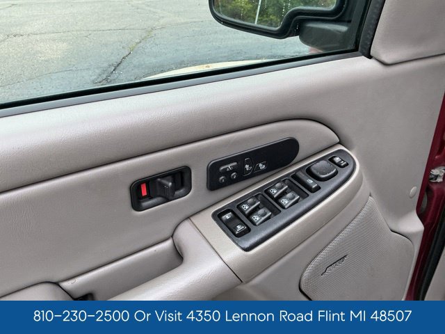 Used 2006 Chevrolet Avalanche Z71 w/ Sun And Sound Package AWD/4WD image 17