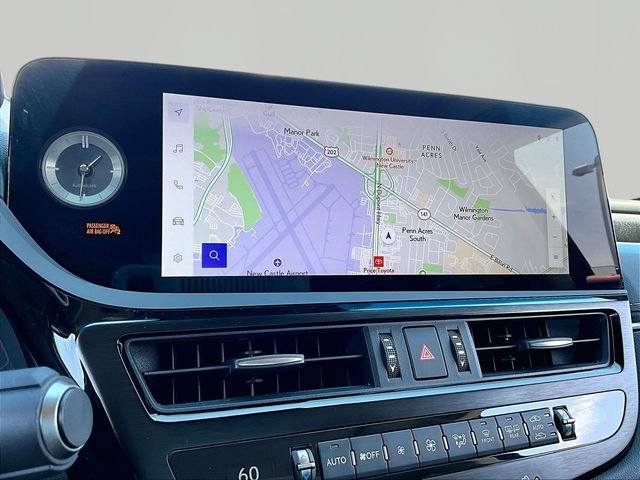 Used 2025 Lexus ES 300h Ultra Luxury w/ Accessory Package (Z2) FWD image 19