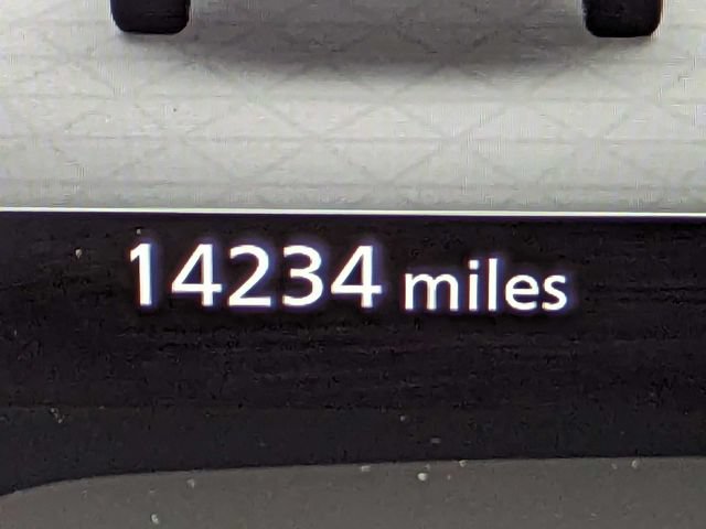 Used 2023 Nissan Rogue Platinum FWD image 33