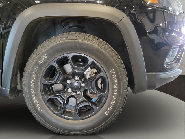 Used 2022 Jeep Cherokee Latitude w/ Sun & Sound Group AWD/4WD image 27