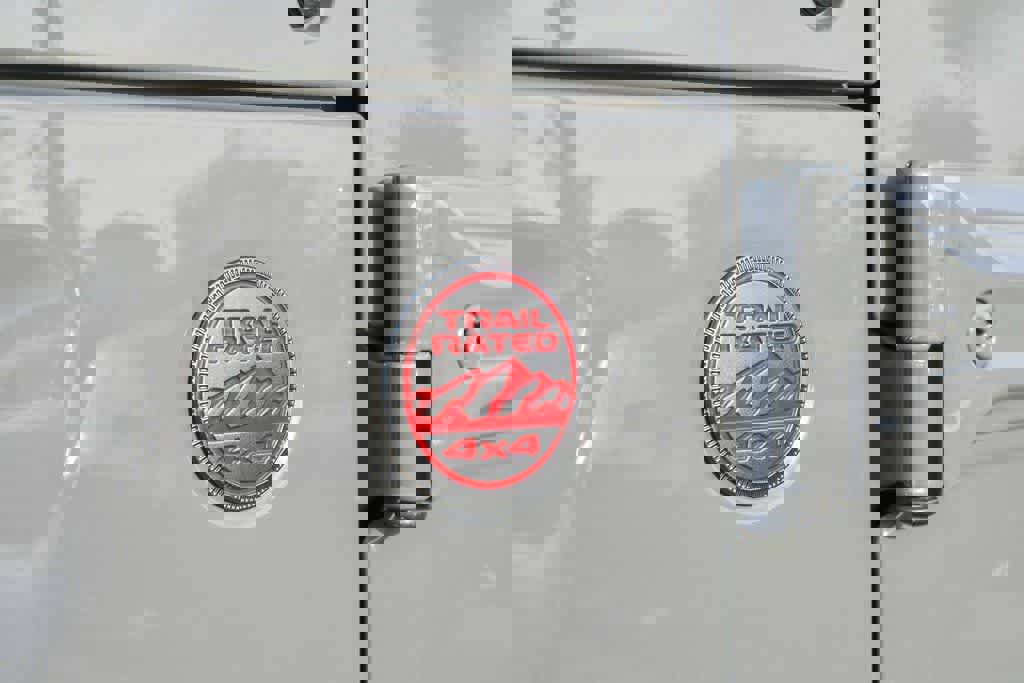 Used 2022 Jeep Wrangler Unlimited Rubicon w/ LED Lighting Group image 15