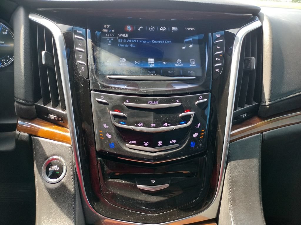 Used 2017 Cadillac Escalade ESV Premium Luxury AWD/4WD image 4