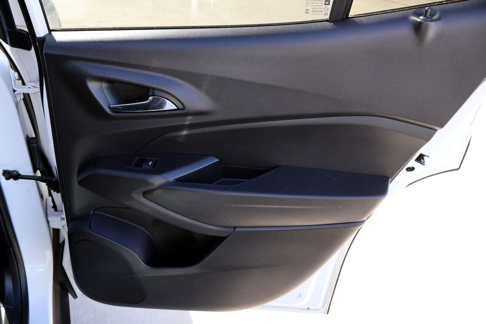 Used 2025 Chevrolet Trax LT image 13