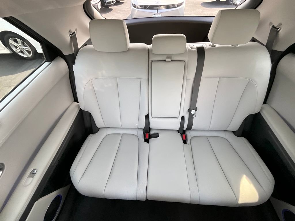 Used 2024 Hyundai Ioniq 5 Limited AWD/4WD image 16
