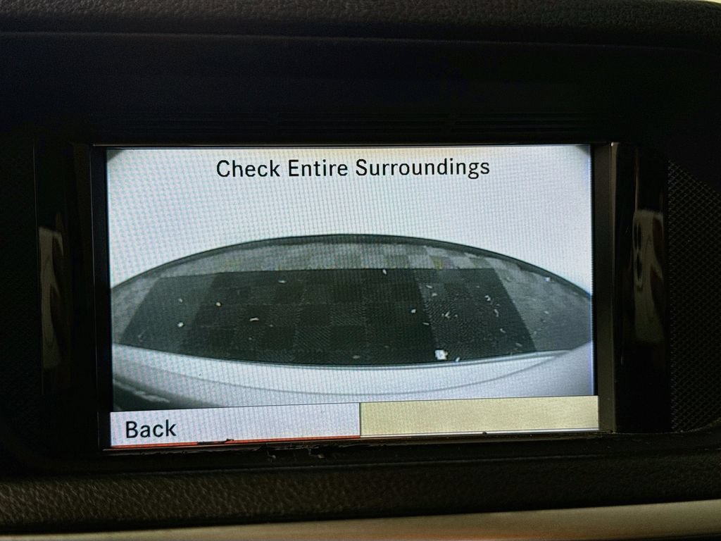 Used 2010 Mercedes-Benz E 550 Sedan image 14