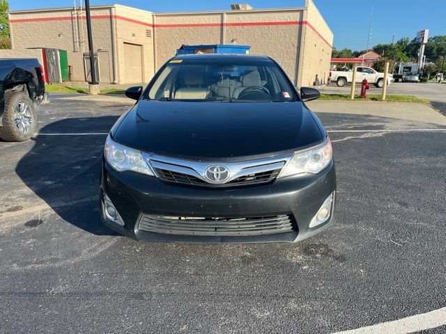 Used 2013 Toyota Camry XLE FWD image 2