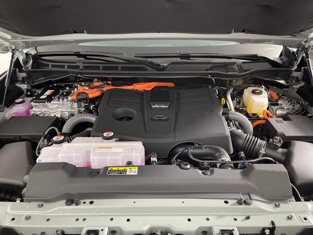 New 2026 Toyota Sequoia Platinum w/ TRD Off-Road Package AWD/4WD image 9