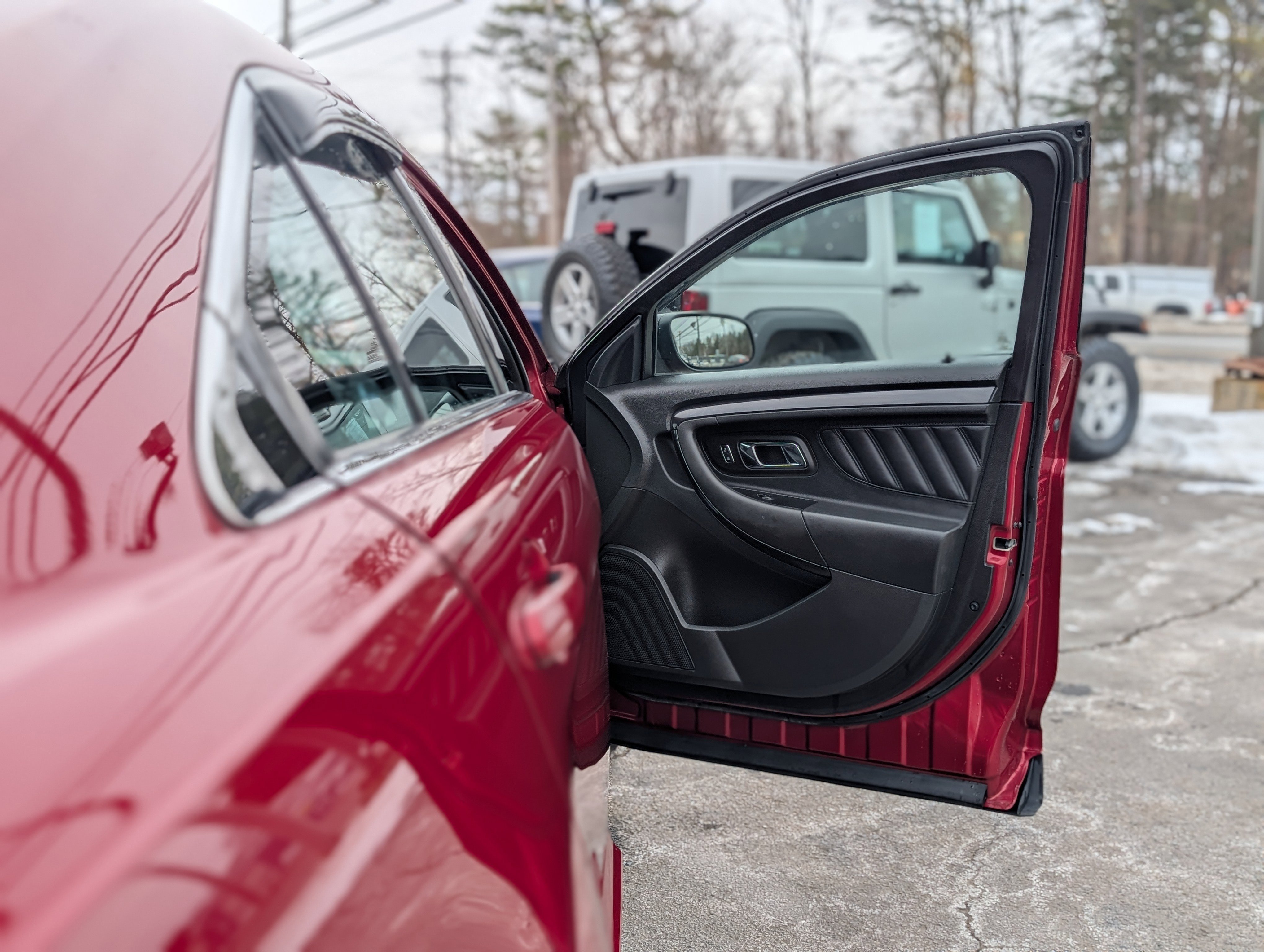 Used 2014 Ford Taurus SHO w/ Equipment Group 401A image 50