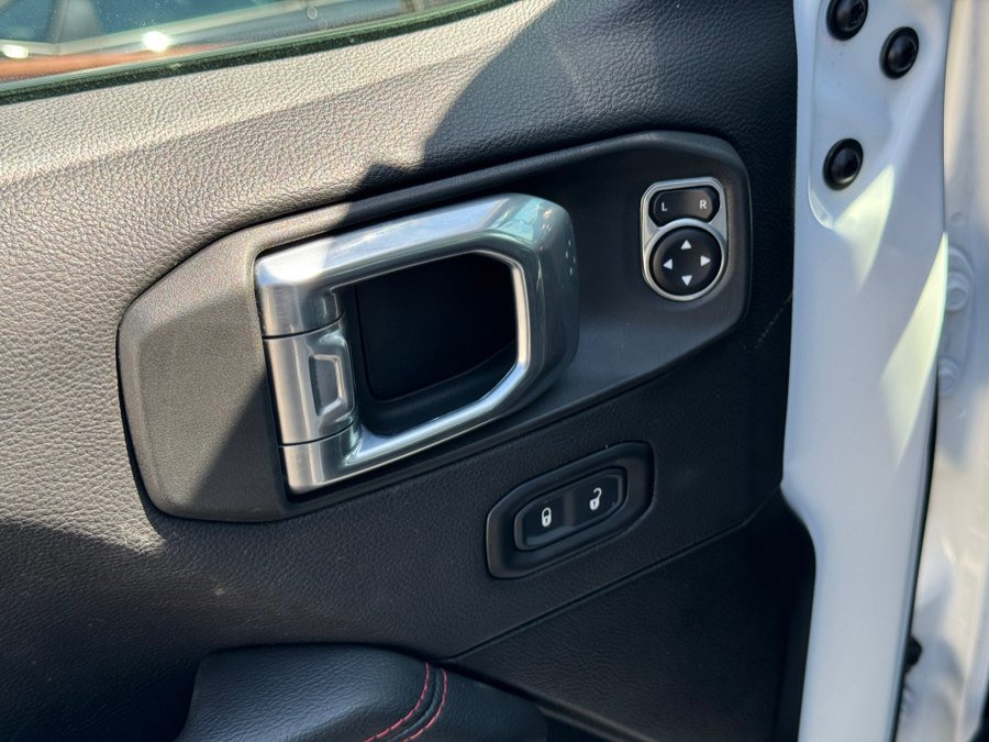 Used 2022 Jeep Wrangler Unlimited Rubicon w/ LED Lighting Group image 24