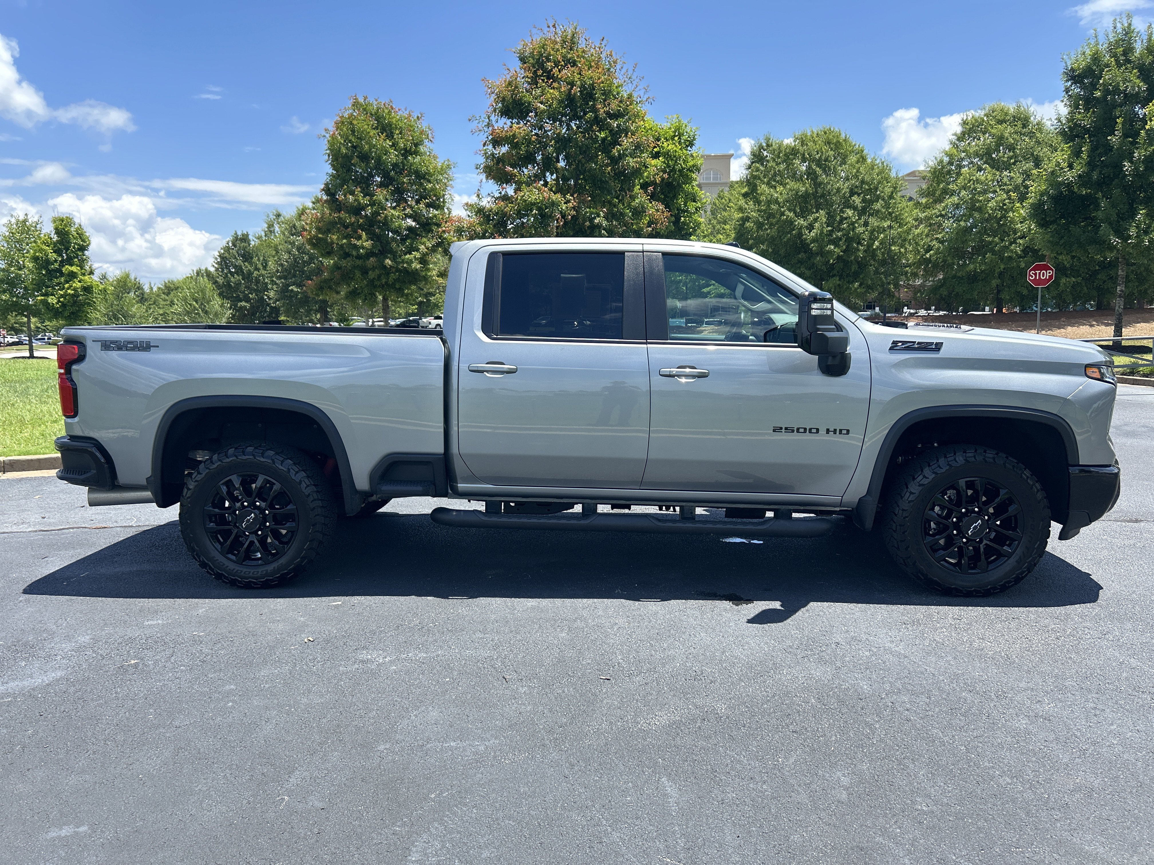 Used 2025 Chevrolet Silverado 2500 LT w/ Trail Boss Package AWD/4WD image 10