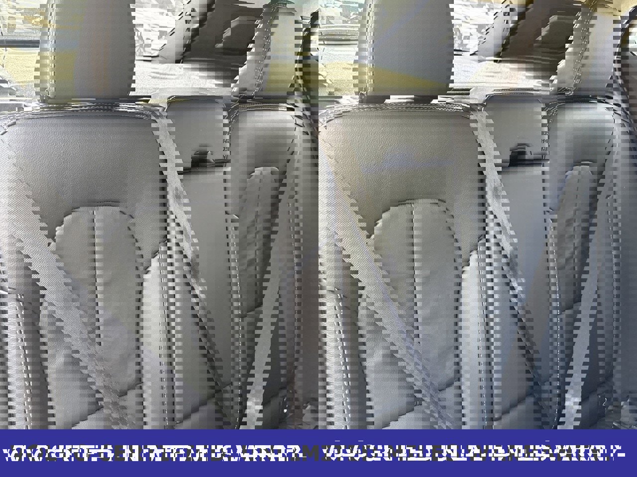 Certified 2023 Volvo XC40 B4 Plus image 32