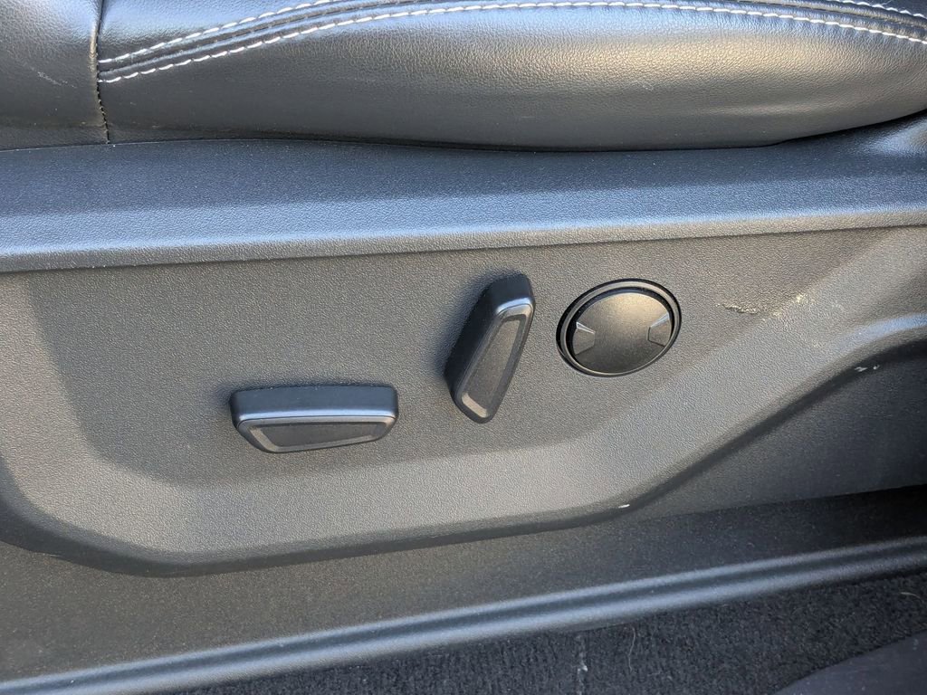 Used 2025 Ford Expedition Max Platinum image 16