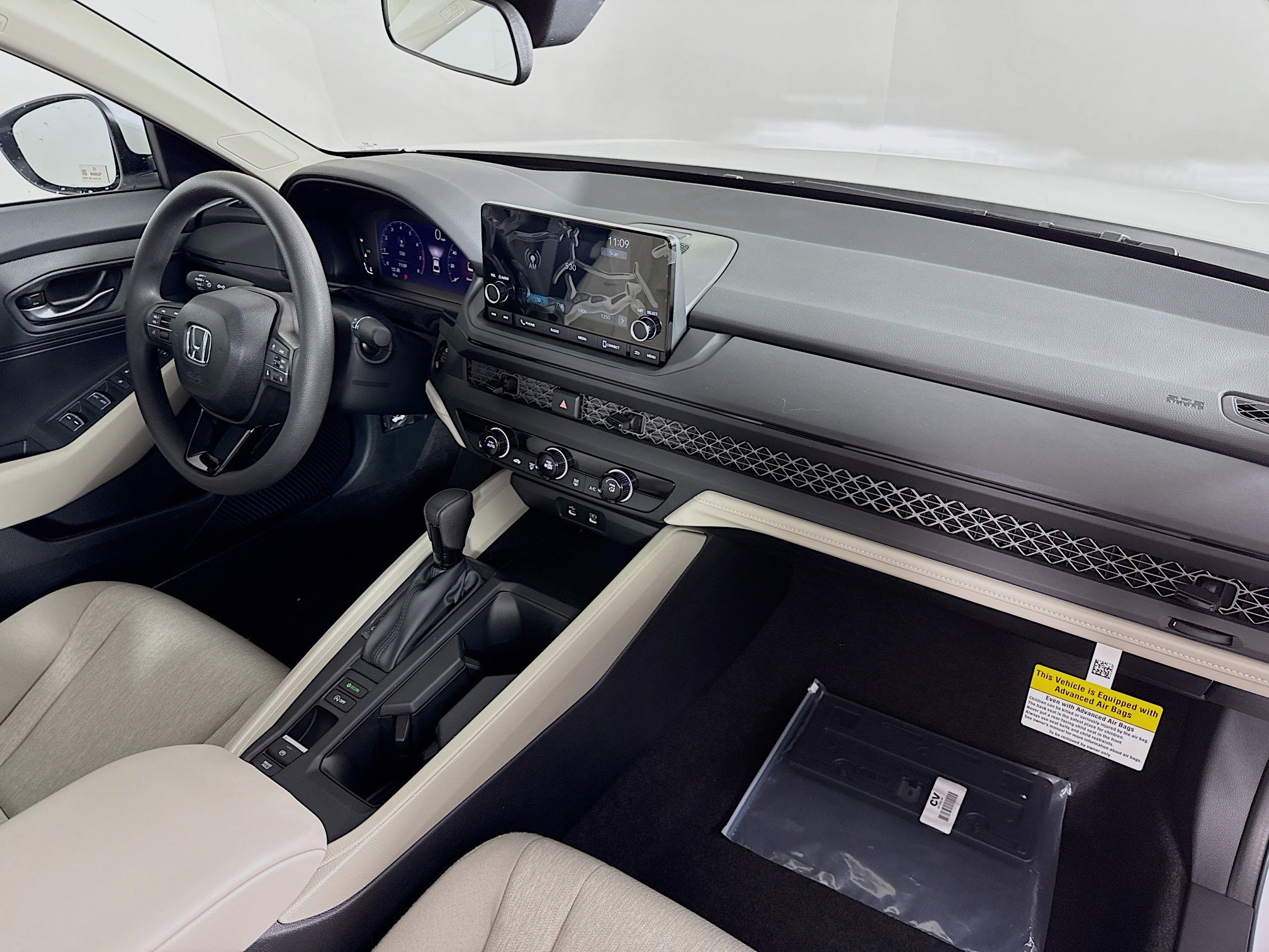 New 2025 Honda Accord LX image 33