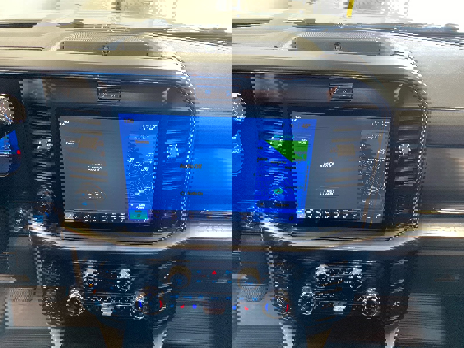 Used 2025 Ford F250 Lariat w/ Lariat Ultimate Package AWD/4WD image 25