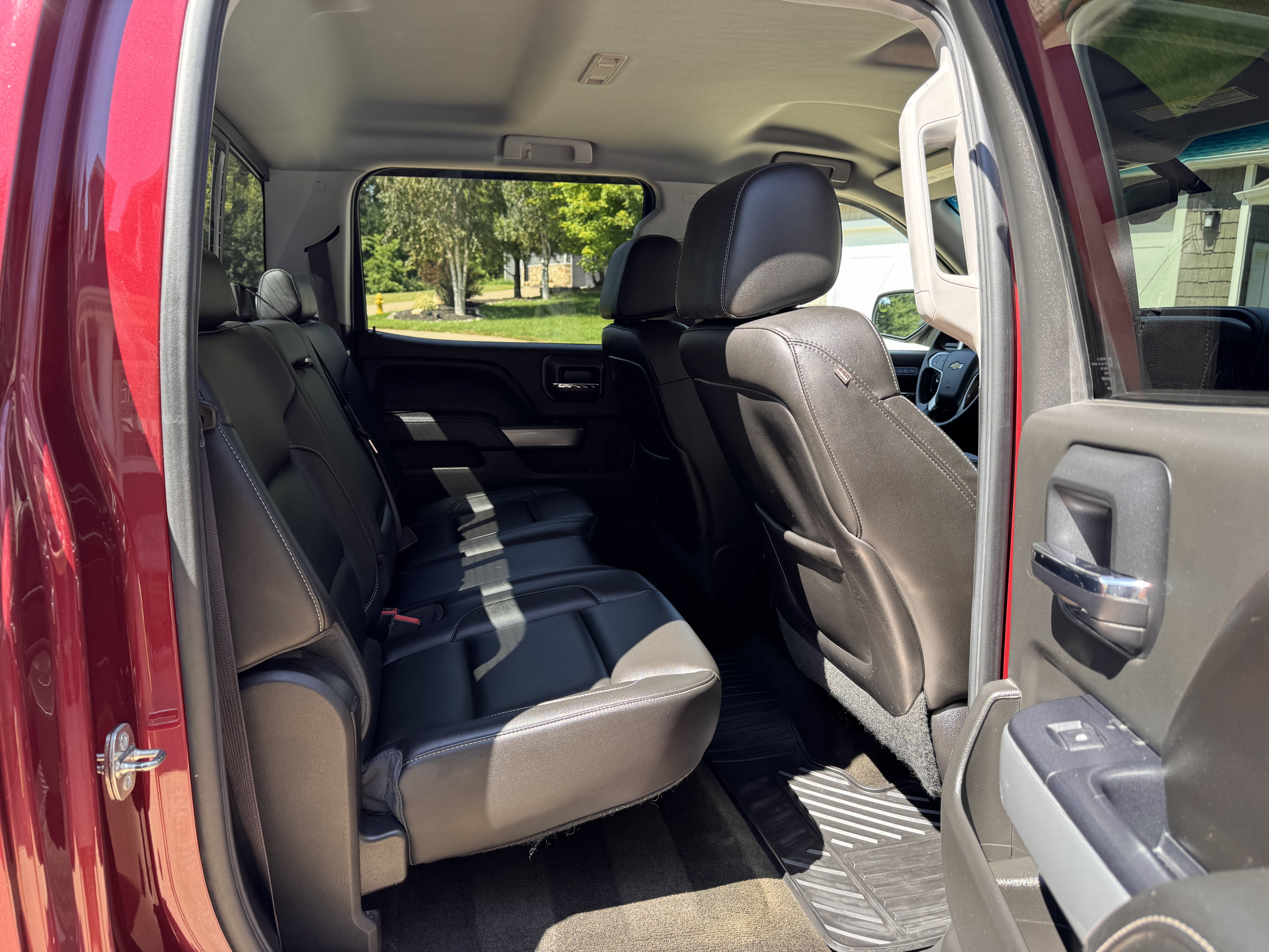 Used 2015 Chevrolet Silverado 1500 LTZ Z71 AWD/4WD image 21