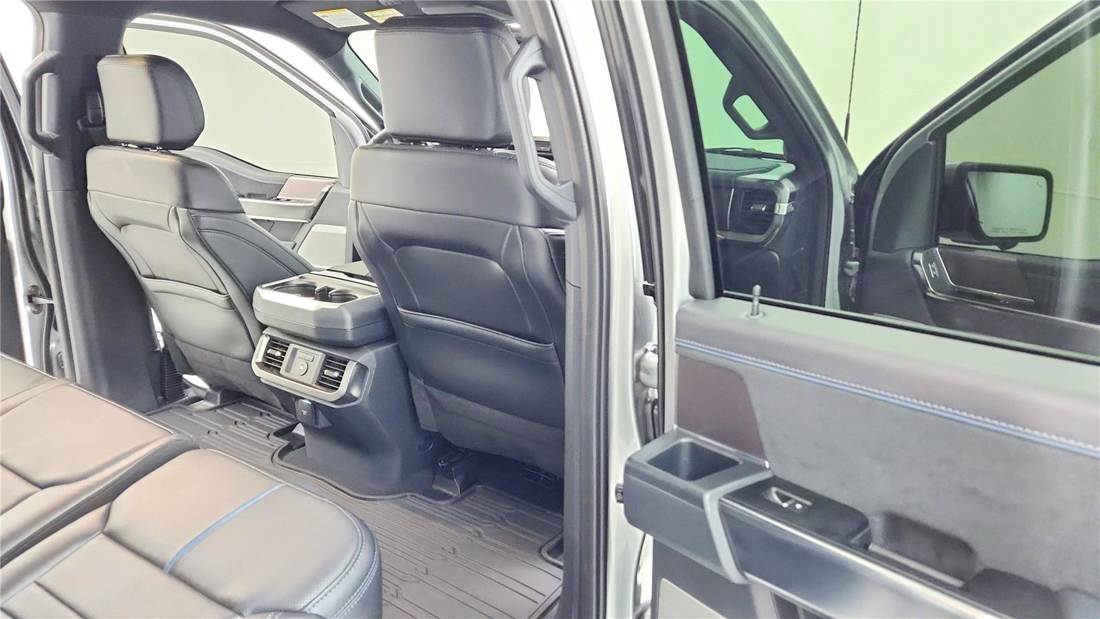 Used 2025 Ford F150 Platinum AWD/4WD image 22