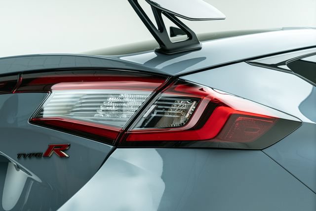 Used 2025 Honda Civic Type R image 15