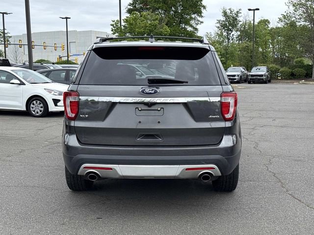 Used 2016 Ford Explorer XLT w/ Equipment Group 202A AWD/4WD image 3