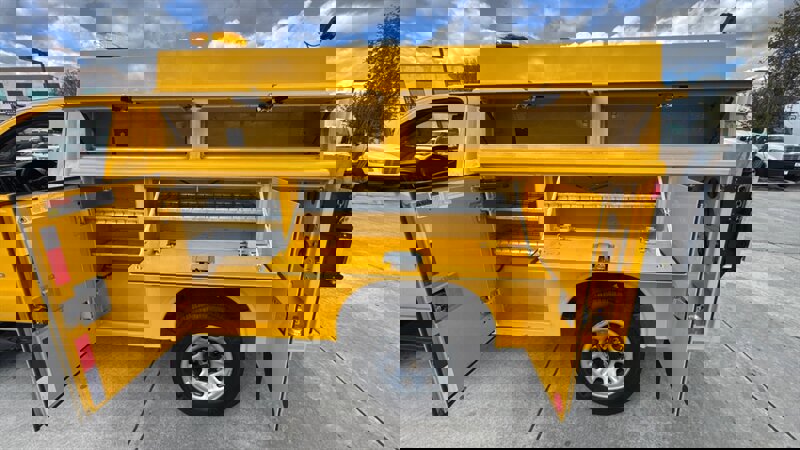 Used 2018 Chevrolet Silverado 3500 W/T AWD/4WD image 14