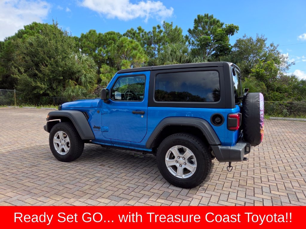 Used 2022 Jeep Wrangler Sport AWD/4WD image 11