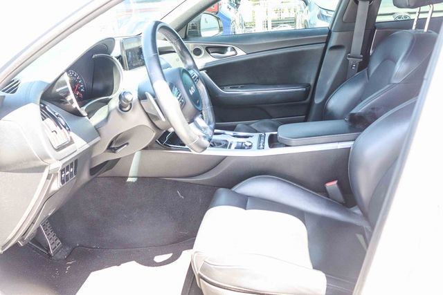 Used 2022 Kia Stinger GT1 RWD image 21