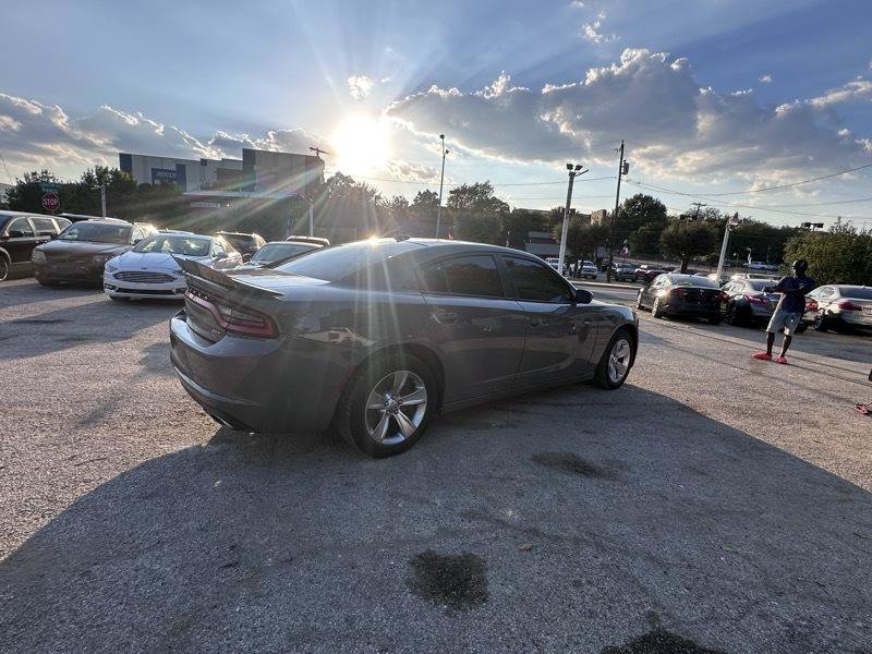 Used 2018 Dodge Charger SXT Plus RWD image 6