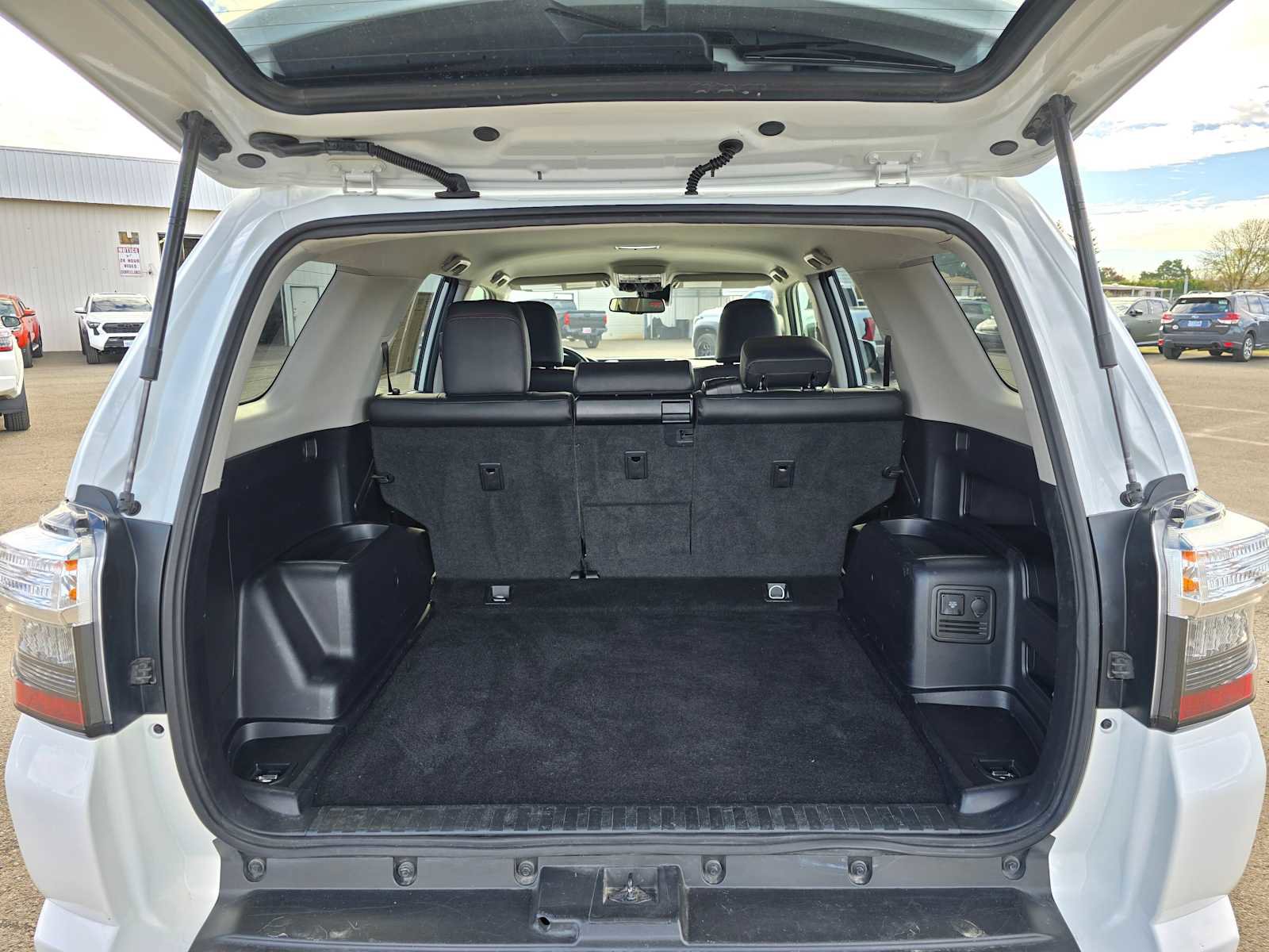 Certified 2024 Toyota 4Runner TRD Off-Road Premium image 16