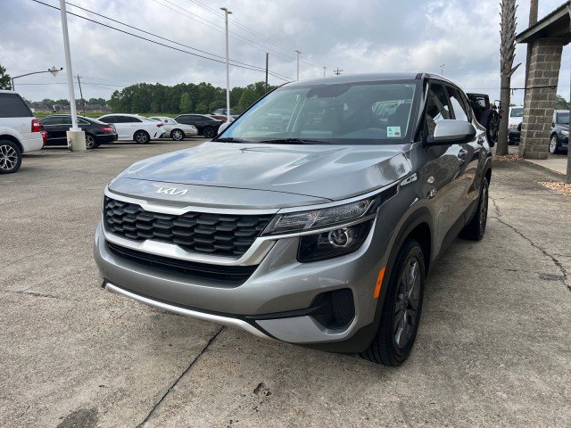 Used 2022 Kia Seltos LX image 12