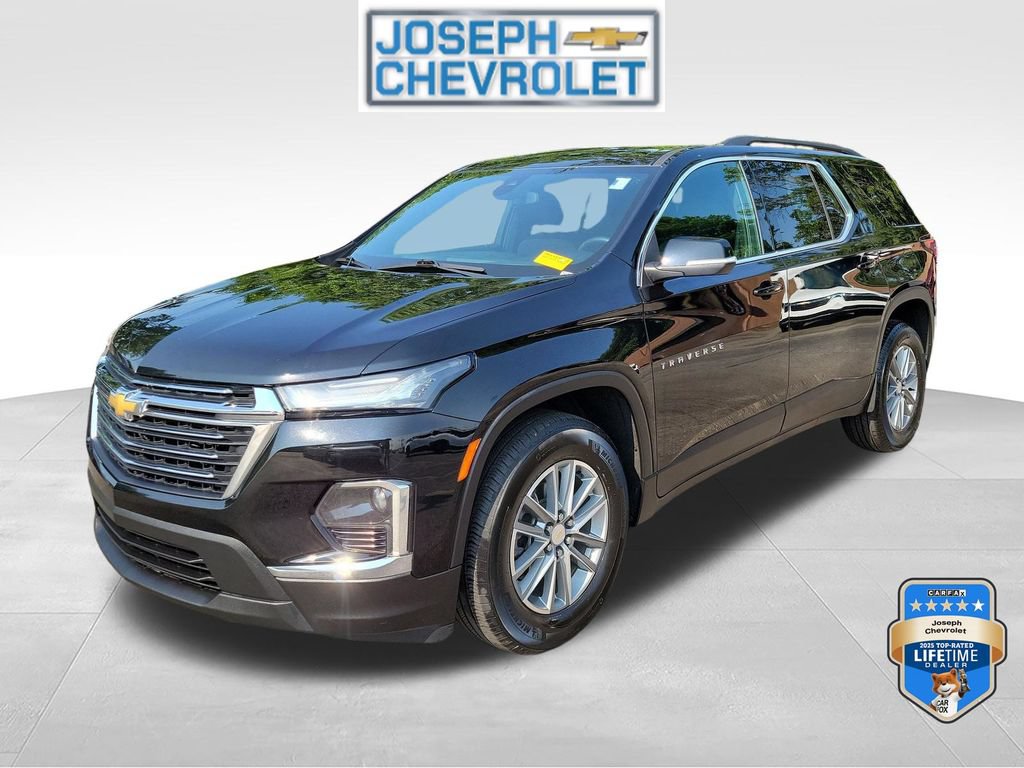 Used 2022 Chevrolet Traverse LT FWD video 2