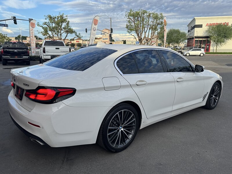 Used 2023 BMW 530i w/ Convenience Package RWD image 17