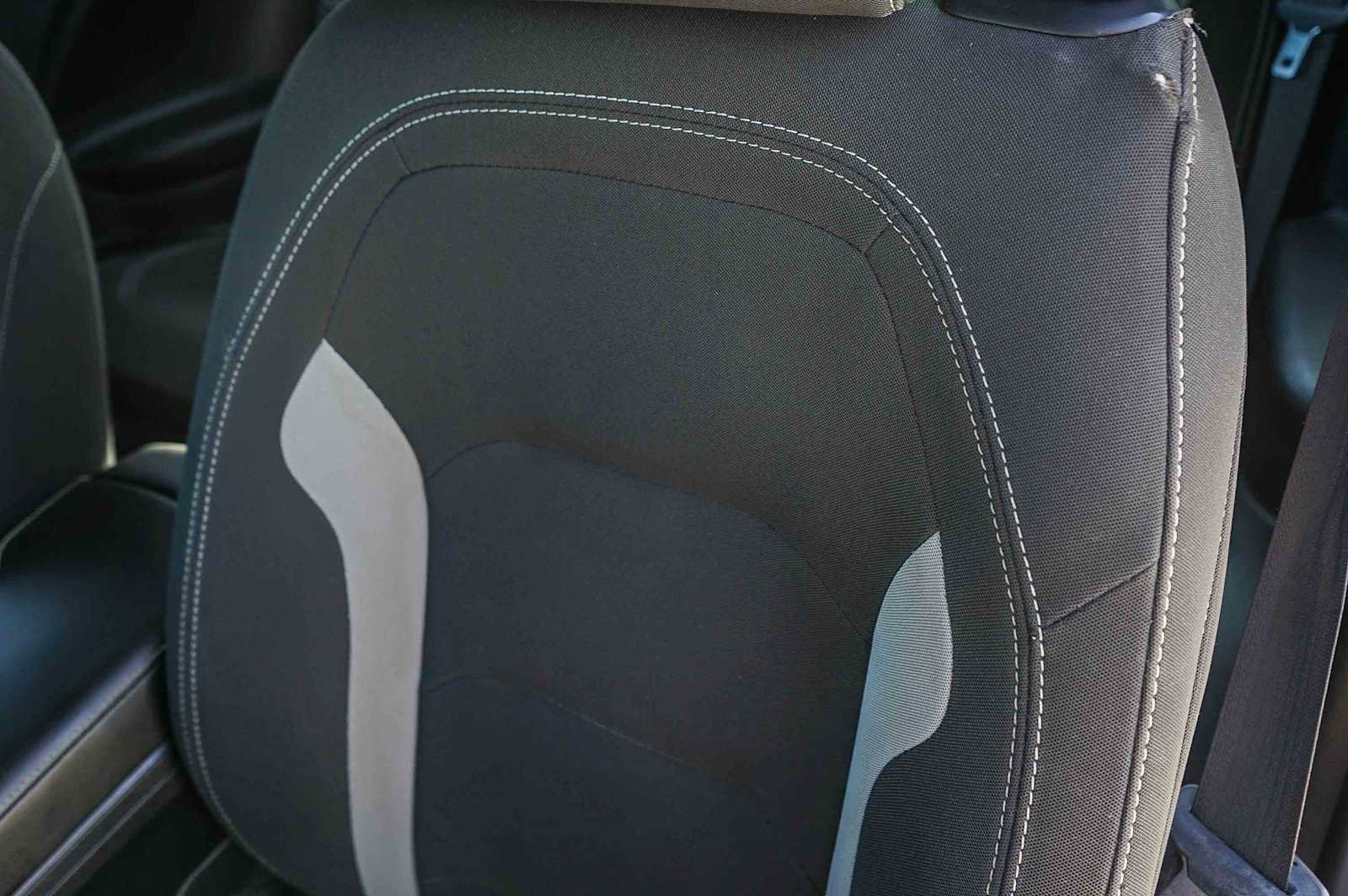 Used 2019 Chevrolet Camaro LT RWD image 21