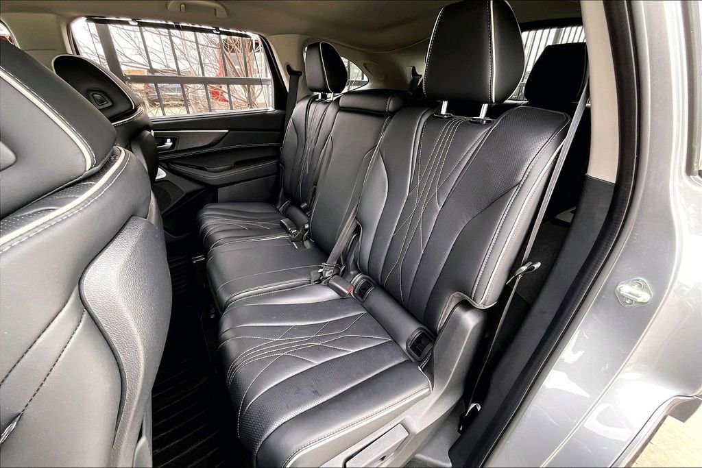 Certified 2025 Acura MDX w/ Advance Package image 33