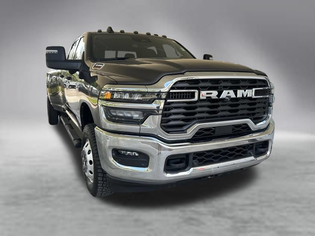 Used 2025 RAM 3500 Tradesman AWD/4WD image 2