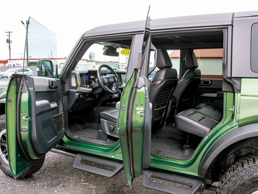 Used 2023 Ford Bronco Badlands image 8