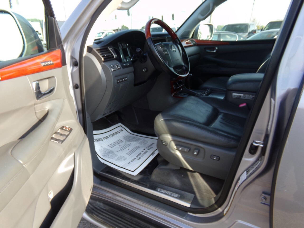 Used 2008 Lexus LX 570 4WD image 51