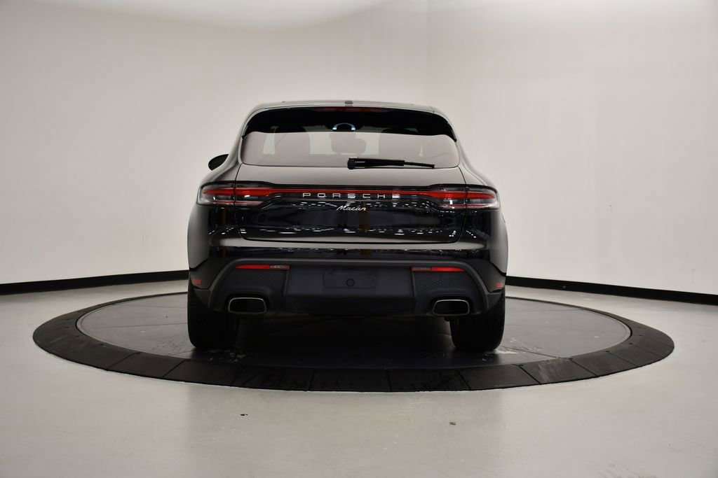 Certified 2023 Porsche Macan Turbo image 6