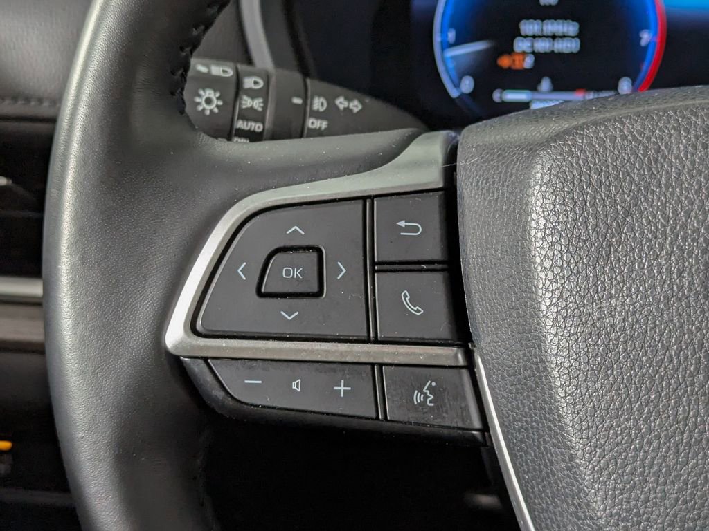 Used 2024 Toyota Grand Highlander Limited image 30