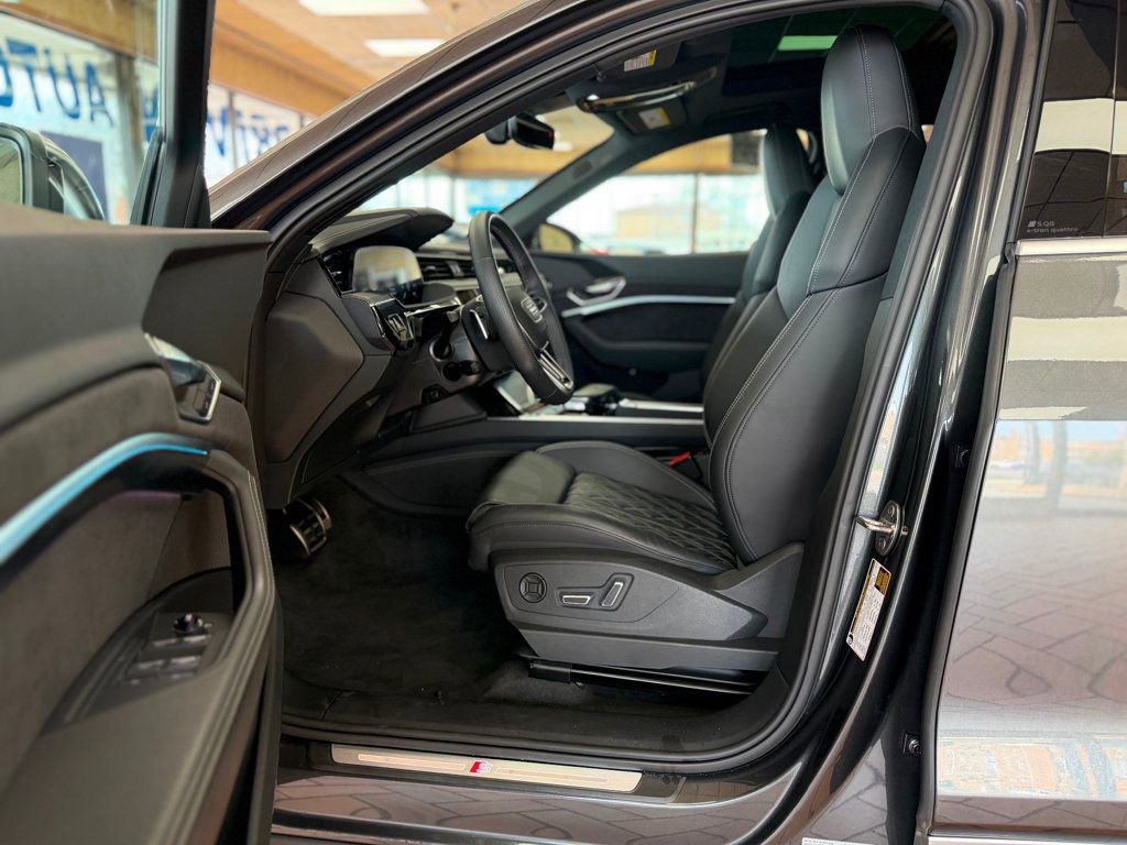 Used 2024 Audi SQ8 e-tron Premium Plus w/ AC Charging Package AWD/4WD image 29
