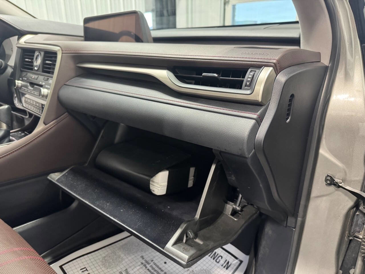 Used 2018 Lexus RX 450hL Luxury w/ Accessory Package image 22