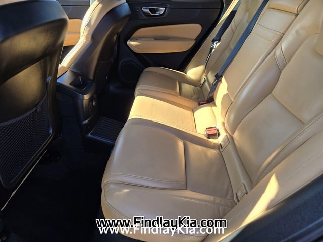 Used 2022 Volvo XC60 T8 Inscription w/ Advanced Package image 14