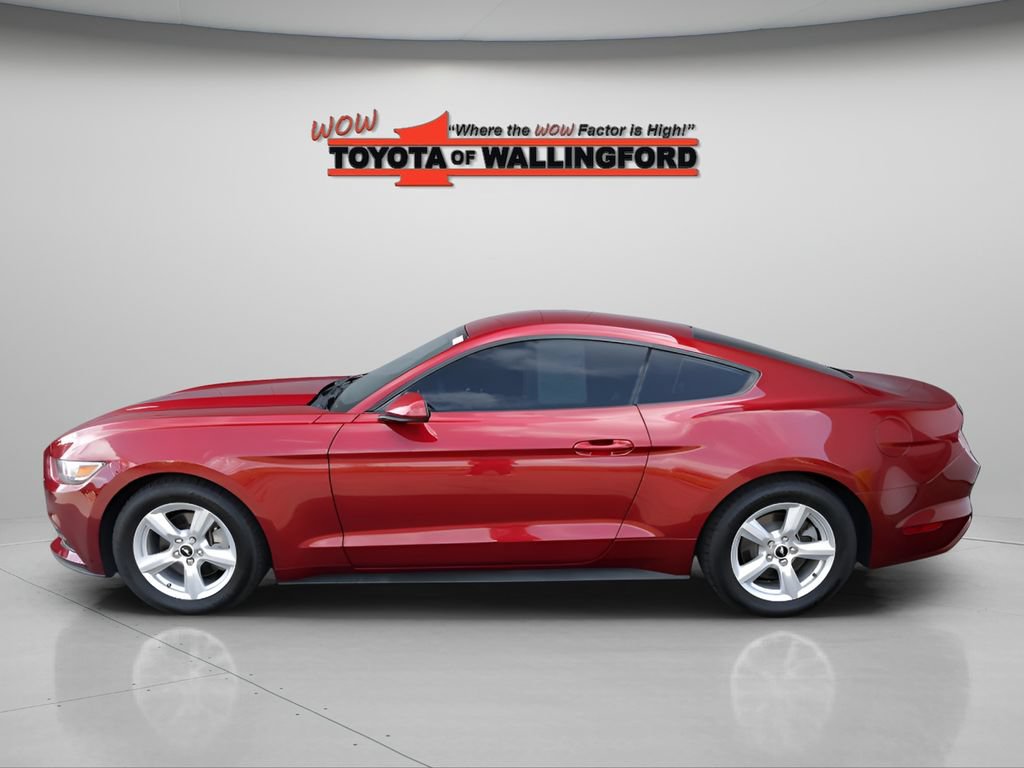 Used 2015 Ford Mustang Coupe RWD image 2