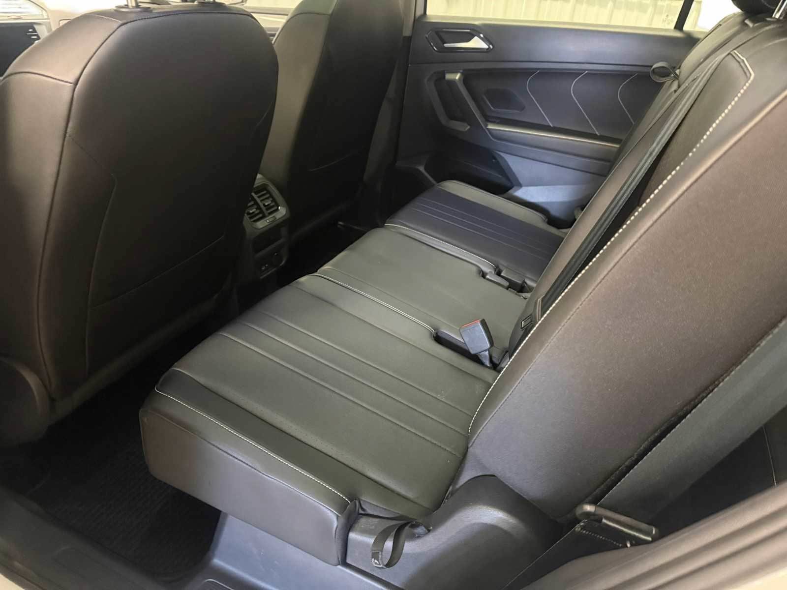 Certified 2023 Volkswagen Tiguan SE FWD image 23