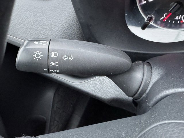 Used 2022 Toyota RAV4 XLE image 24