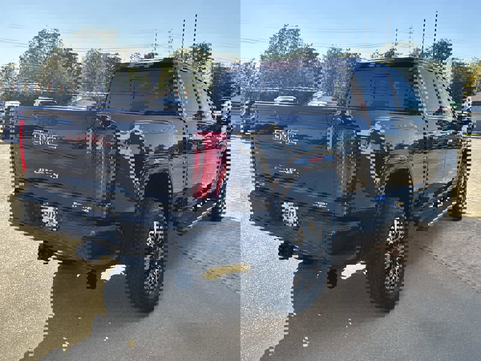 Used 2024 GMC Sierra 2500 Denali w/ Denali Reserve Package image 12