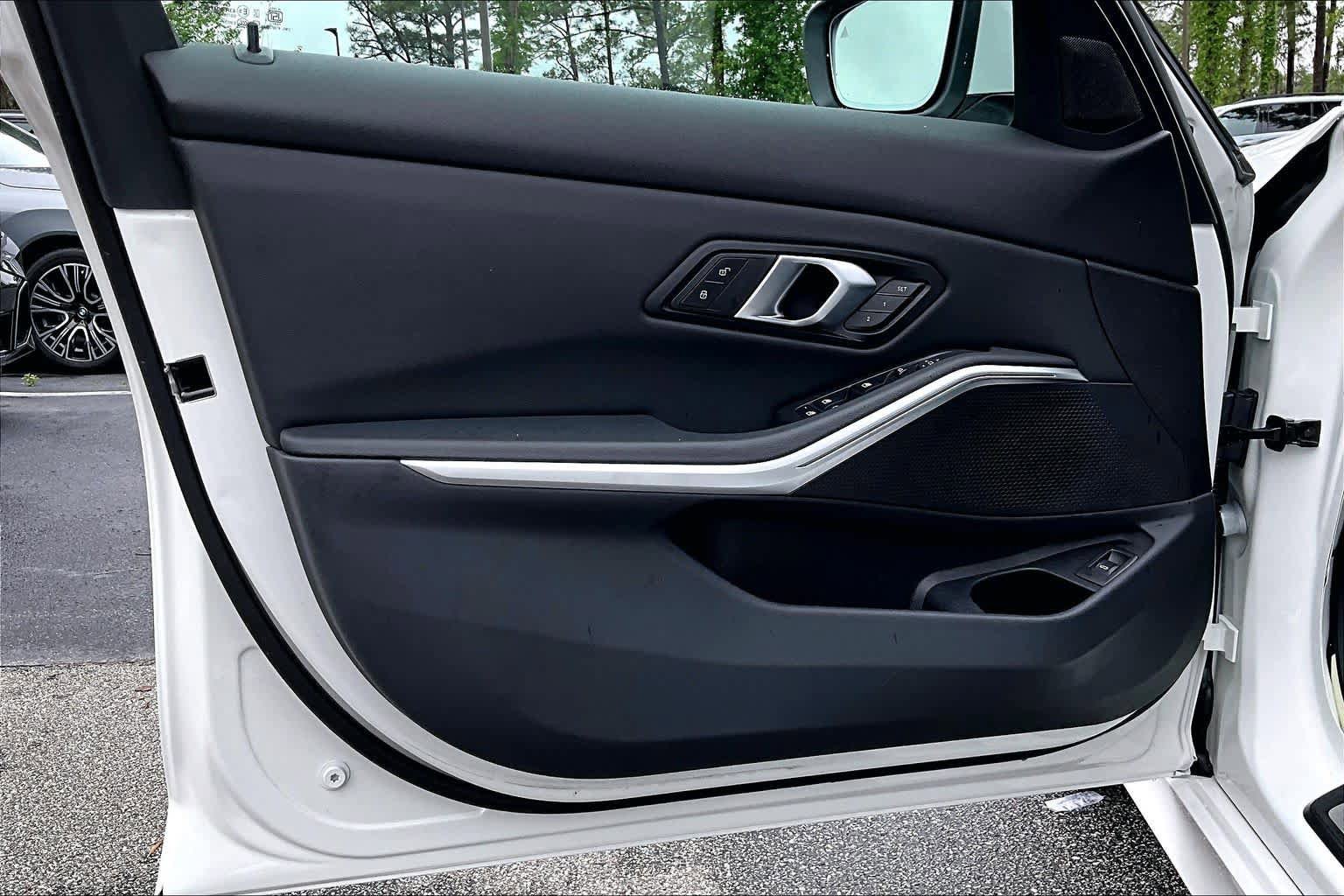Certified 2025 BMW 330i Sedan RWD image 22