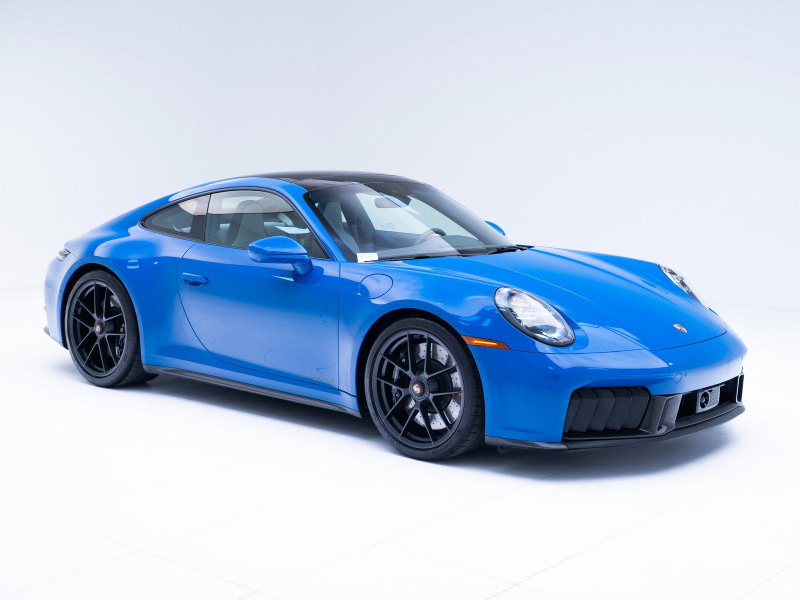 Certified 2025 Porsche 911 Carrera 4 GTS AWD/4WD image 7