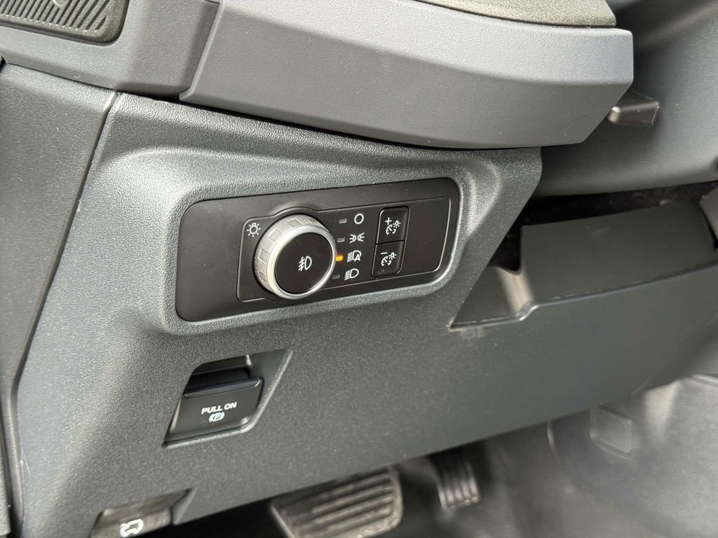 New 2025 Ford Bronco Big Bend w/ Black Diamond Package image 9