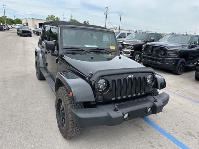 Used 2012 Jeep Wrangler Unlimited Sahara w/ Dual Top Group AWD/4WD image 20